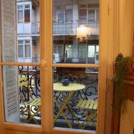 Charming Near Montmartre アパート *